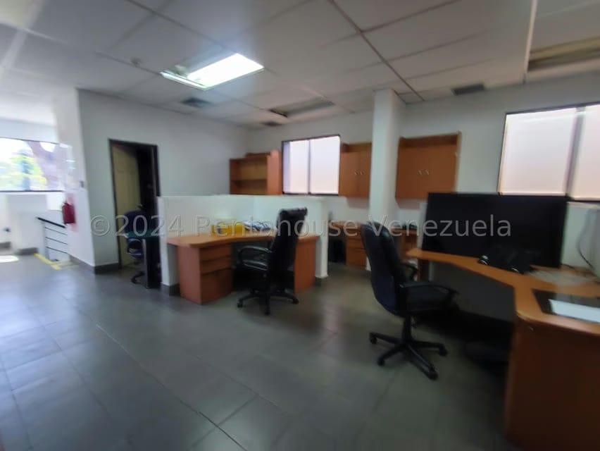 Comercial (Local Comercial) en Venta en Los Chaguaramos, Distrito Metropolitano - 19