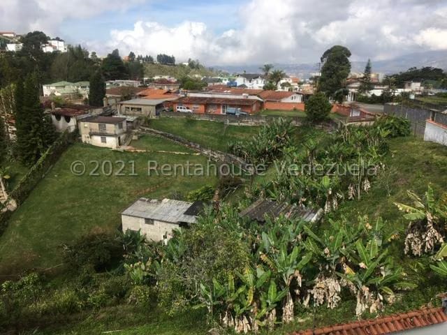 Casa (Colonial) en Venta en Club de Campo, Miranda - 4