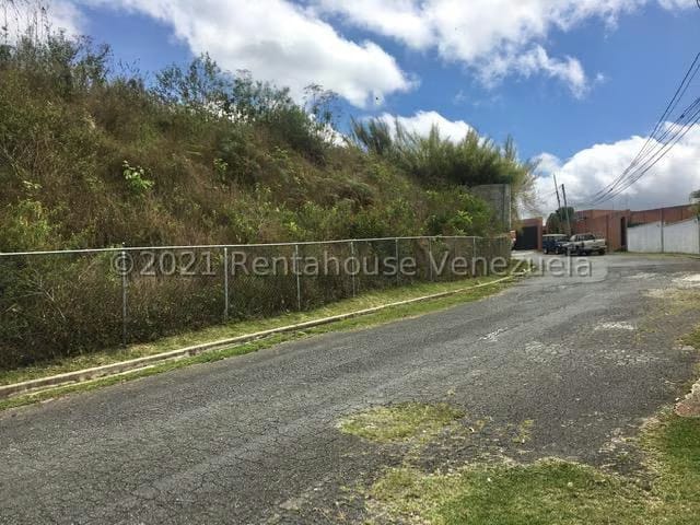 Casa (Colonial) en Venta en Club de Campo, Miranda - 40