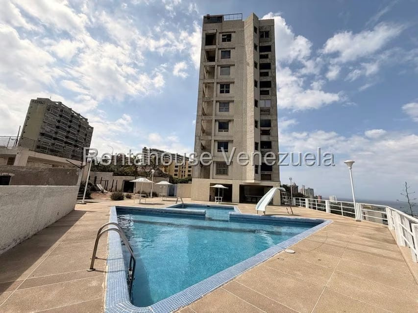 Apartamento (Duplex) en Venta en Playa Grande, Vargas