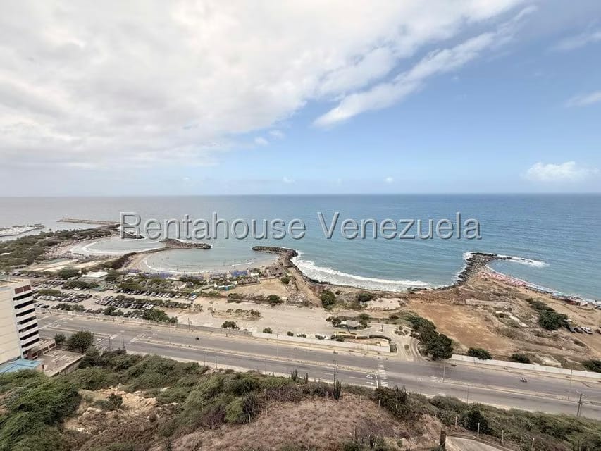 Apartamento (Duplex) en Venta en Playa Grande, Vargas - 28