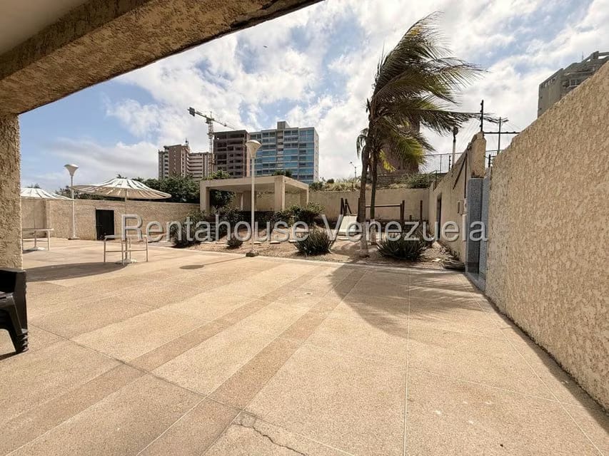 Apartamento (Duplex) en Venta en Playa Grande, Vargas - 49