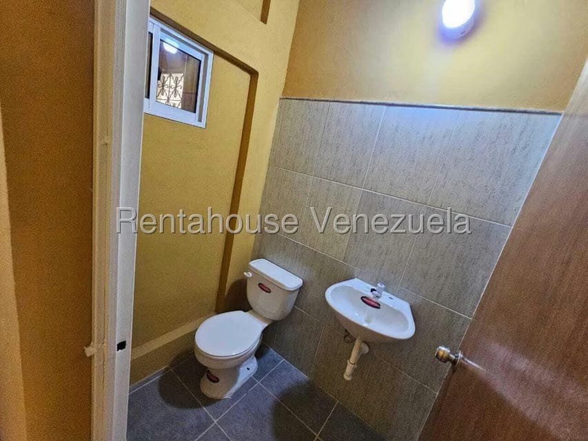 Comercial (Local Comercial) en Alquiler en Centro, Falcon - 9