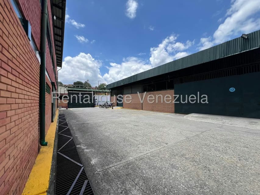 Comercial (Galpon - Deposito) en Alquiler en Guatire, Miranda - 12