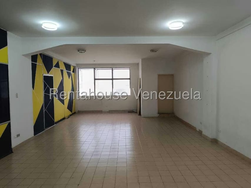 Comercial (Oficina) en Alquiler en Avenida Bolivar, Aragua - 14