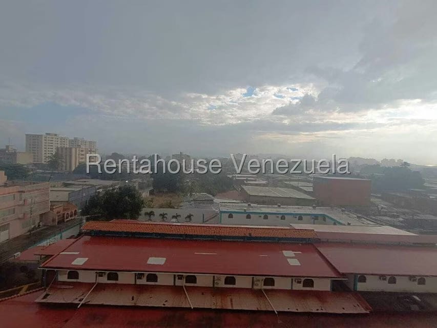 Comercial (Oficina) en Alquiler en Avenida Bolivar, Aragua - 15