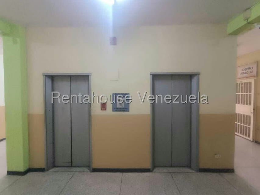 Comercial (Oficina) en Alquiler en Avenida Bolivar, Aragua - 17