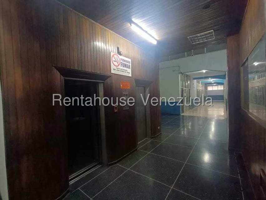 Comercial (Oficina) en Alquiler en Avenida Bolivar, Aragua - 3