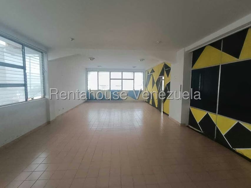 Comercial (Oficina) en Alquiler en Avenida Bolivar, Aragua - 8