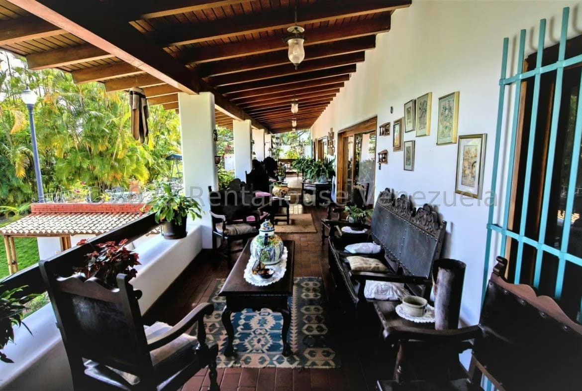 CASA EN VENTA SELENE MARIN- MLS#23-1323 - 2