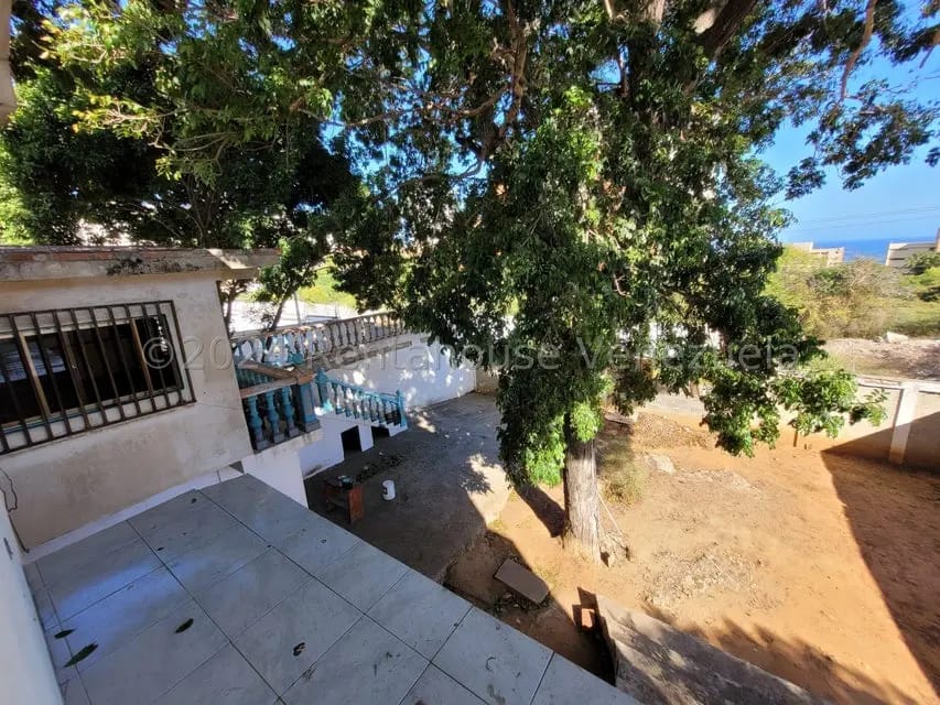 Casa (Multipes Niveles) en Venta en Playa Grande, Vargas - 17
