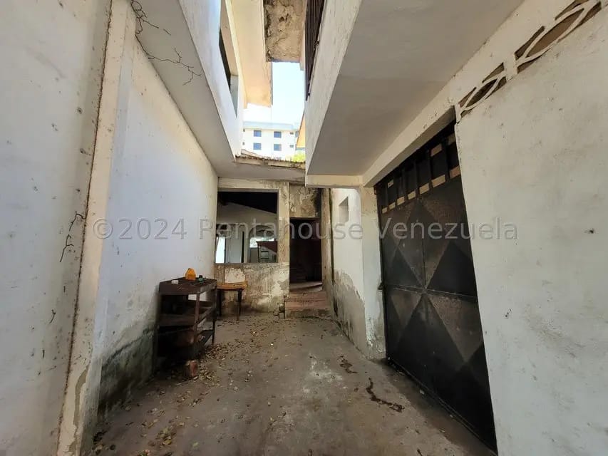 Casa (Multipes Niveles) en Venta en Playa Grande, Vargas - 10