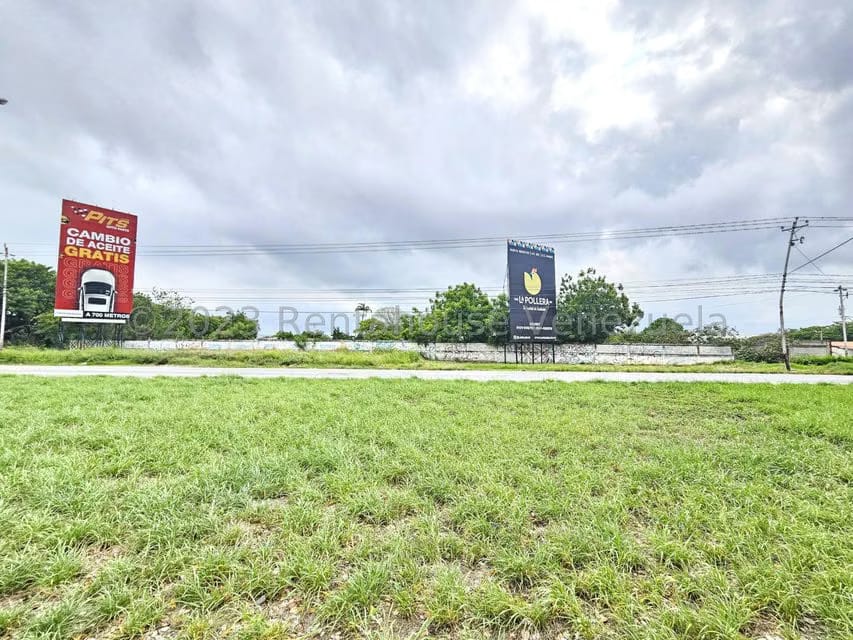 Terreno (Comercial) en Venta en Ave Intercomunal, Lara - 2