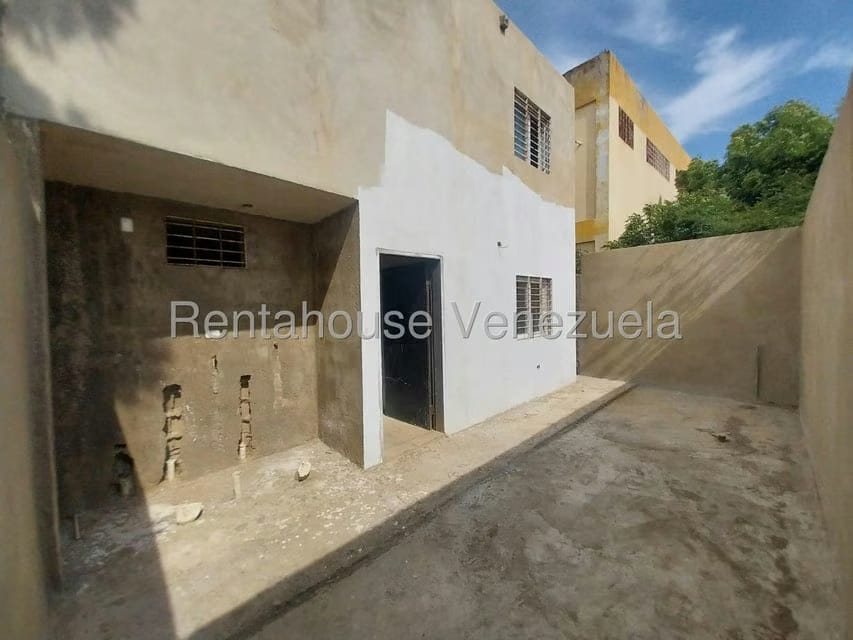 Casa (Duplex) en Venta en Sector Independencia, Falcon - 14
