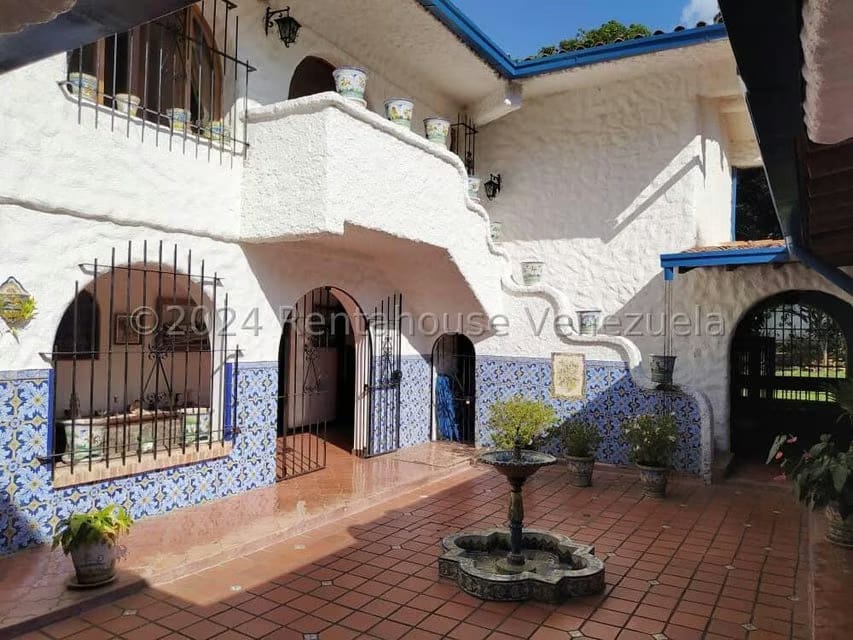 Casa (1 Nivel) en Alquiler en Prados del Este, Distrito Metropolitano - 26