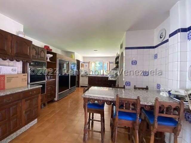 Casa (1 Nivel) en Alquiler en Prados del Este, Distrito Metropolitano - 31