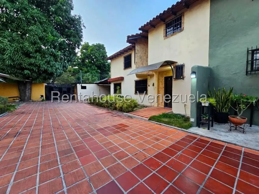Casa (Duplex) en Venta en Las Delicias, Aragua - 2