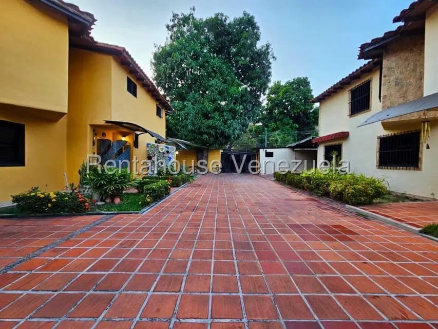 Casa (Duplex) en Venta en Las Delicias, Aragua - 46