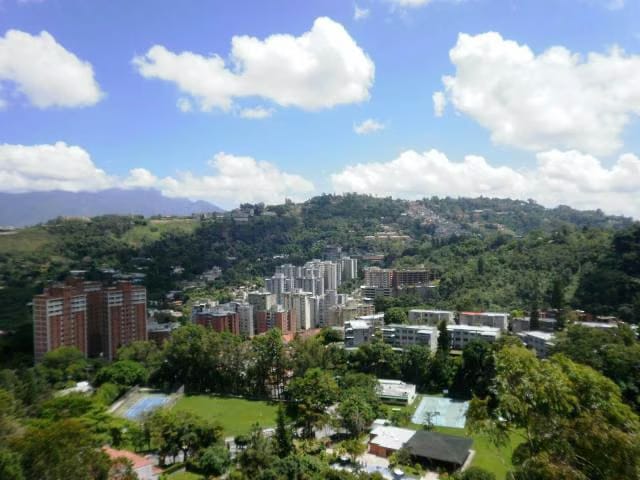 Apartamento (Duplex) en Venta en La Boyera, Distrito Metropolitano - 4
