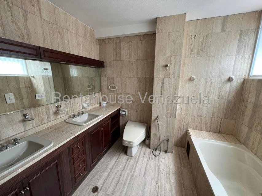 Apartamento (1 Nivel) en Venta en La Castellana, Distrito Metropolitano - 25