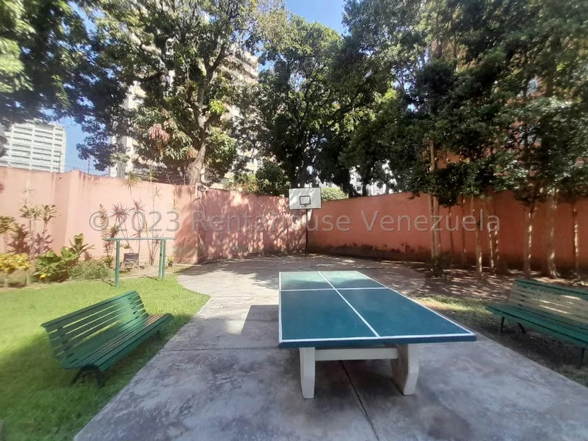 Apartamento (1 Nivel) en Venta en Santa Eduvigis, Distrito Metropolitano - 32