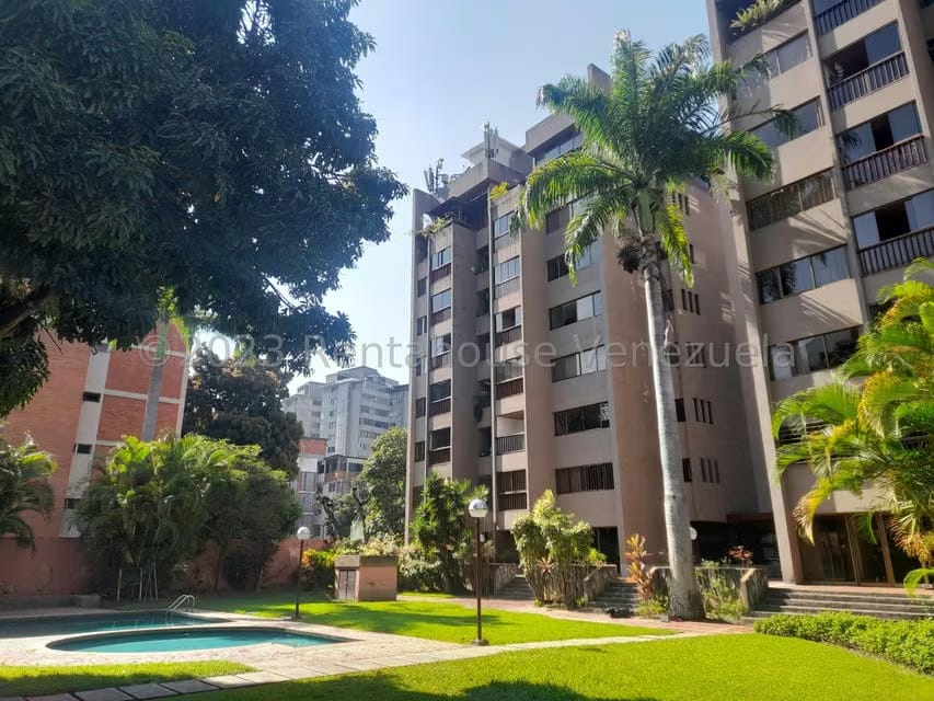 Apartamento (1 Nivel) en Venta en Santa Eduvigis, Distrito Metropolitano - 36