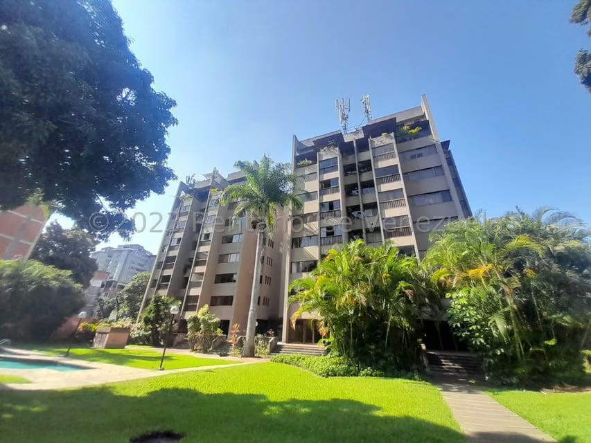Apartamento (1 Nivel) en Venta en Santa Eduvigis, Distrito Metropolitano - 39