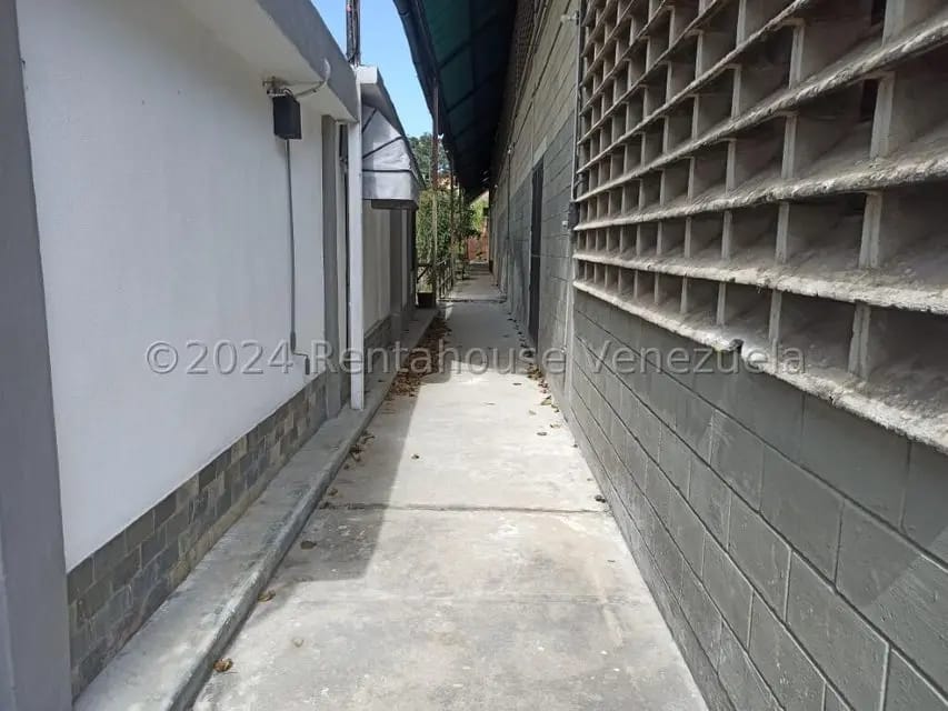 Comercial (Galpon - Deposito) en Alquiler en Macarena Sur, Miranda - 16