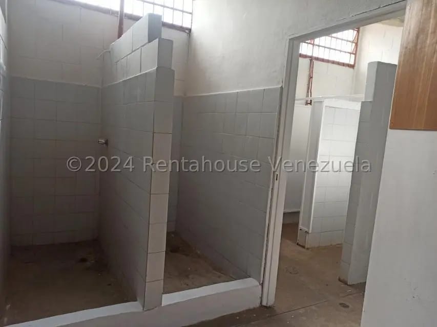 Comercial (Galpon - Deposito) en Alquiler en Macarena Sur, Miranda - 9