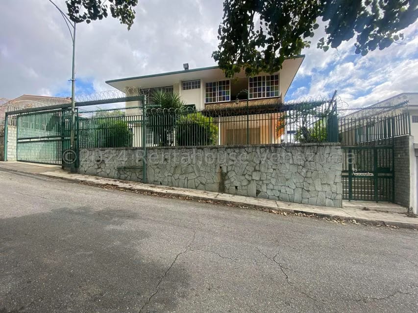 Casa (Multipes Niveles) en Venta en El Marques, Distrito Metropolitano