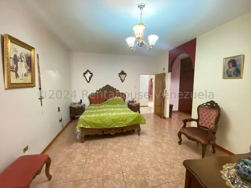 Casa (Multipes Niveles) en Venta en El Marques, Distrito Metropolitano - 38