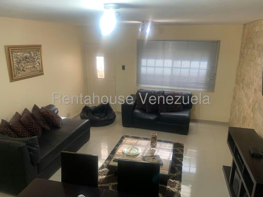 Townhouse (1 Nivel) en Alquiler en Campo Elias, Zulia - 2