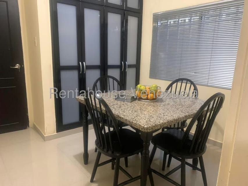 Townhouse (1 Nivel) en Alquiler en Campo Elias, Zulia - 12