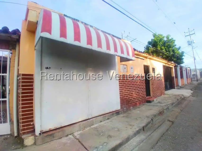 Comercial (Local Comercial) en Alquiler en Los Pinos, Lara - 10