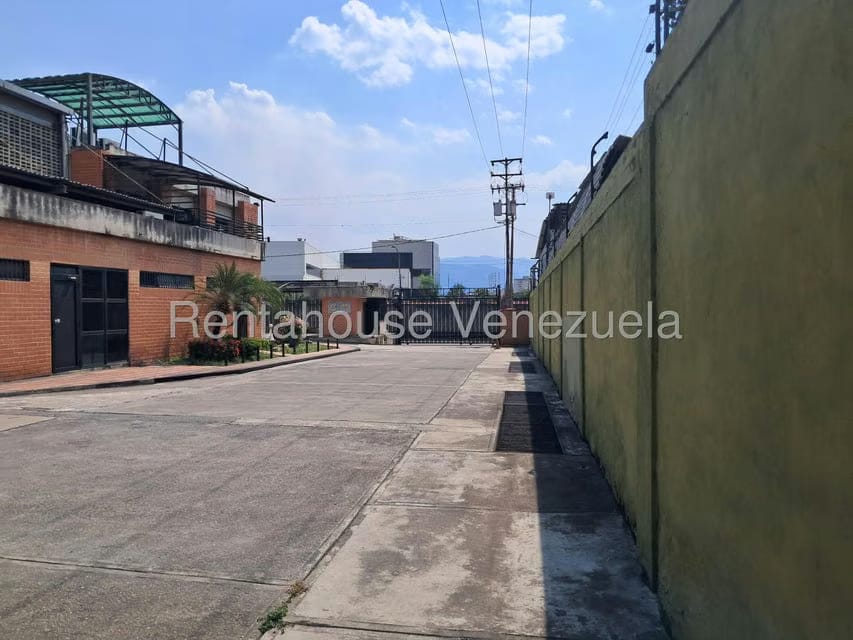 Comercial (Galpon - Deposito) en Alquiler en Valle Arriba, Miranda - 5