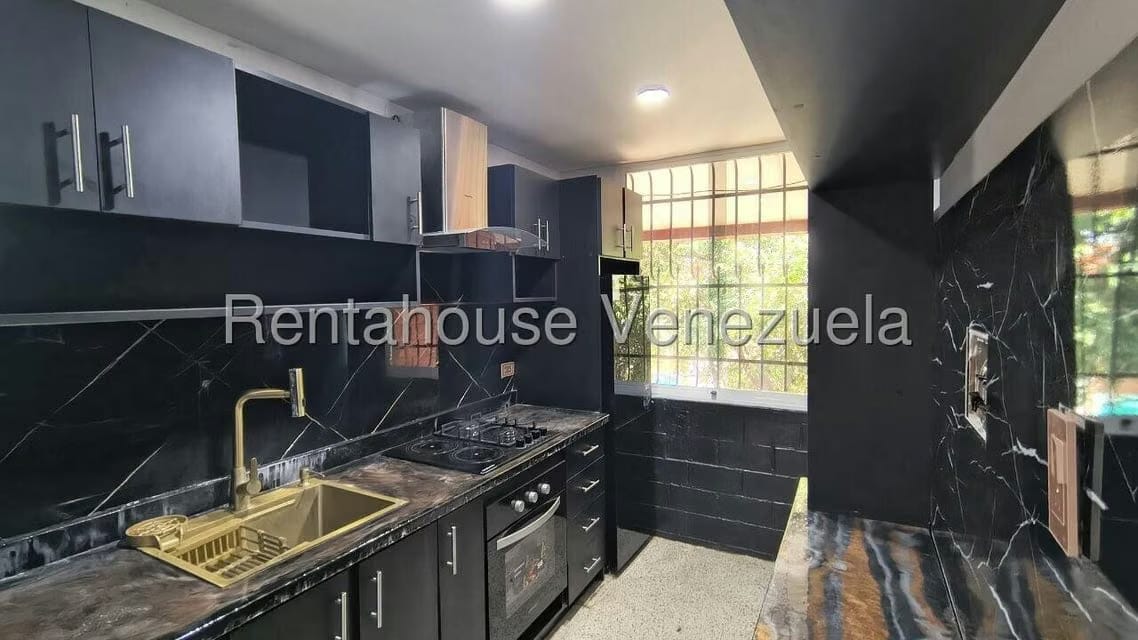 Apartamento (1 Nivel) en Venta en Madre Maria, Aragua - 2