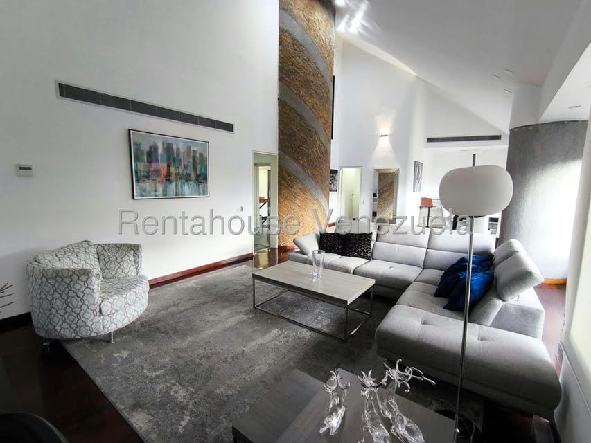 Apartamento (Duplex) en Alquiler en Santa Fe Norte, Distrito Metropolitano - 11