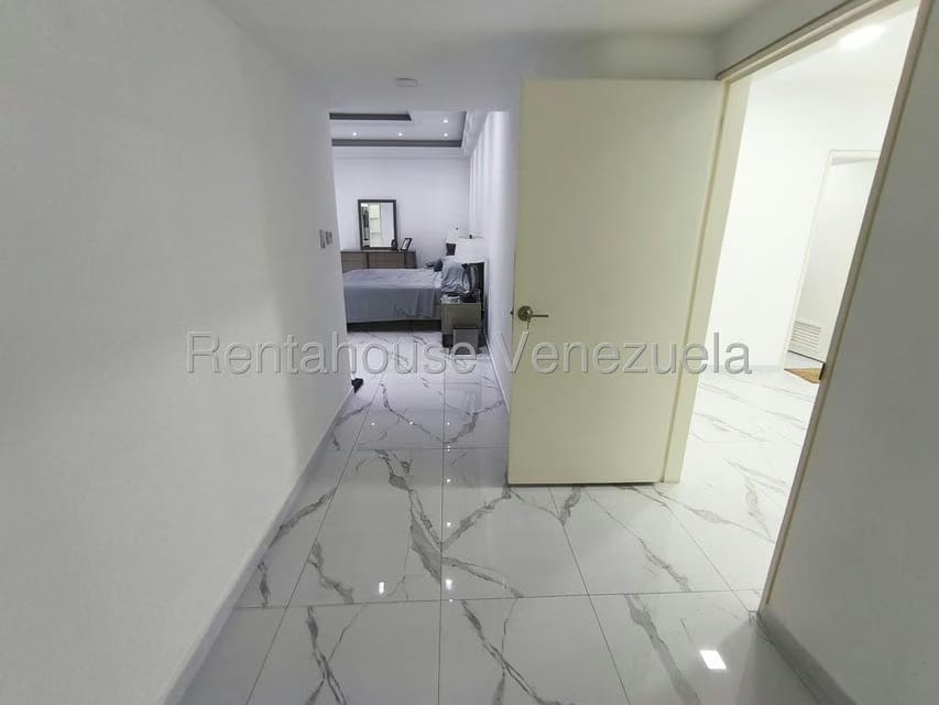 Apartamento (Duplex) en Alquiler en Santa Fe Norte, Distrito Metropolitano - 41