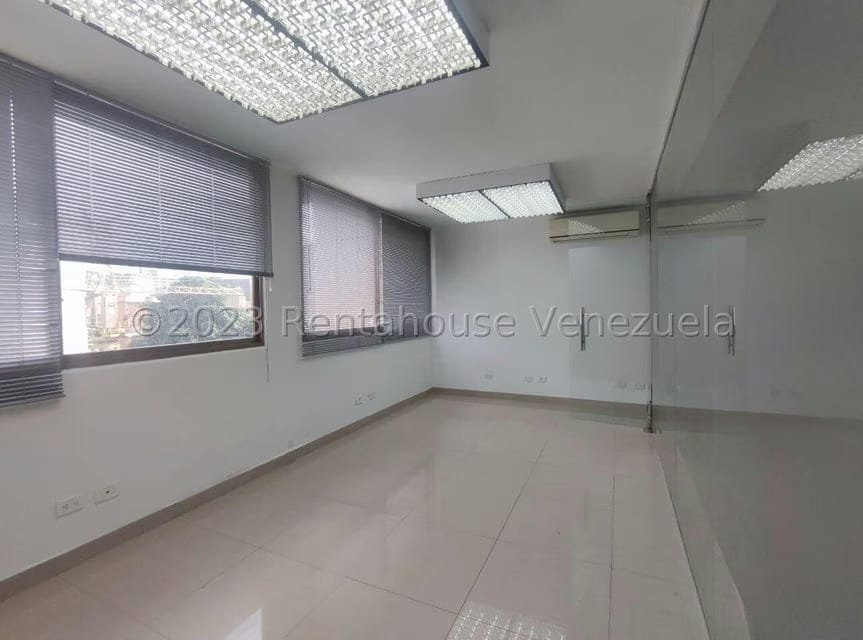 Comercial (Local Comercial) en Venta en Las Mercedes, Distrito Metropolitano - 3