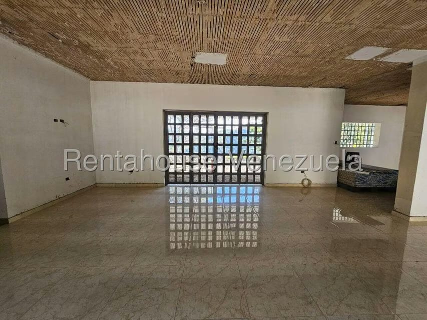 Casa (1 Nivel) en Venta en Mampote, Miranda - 18