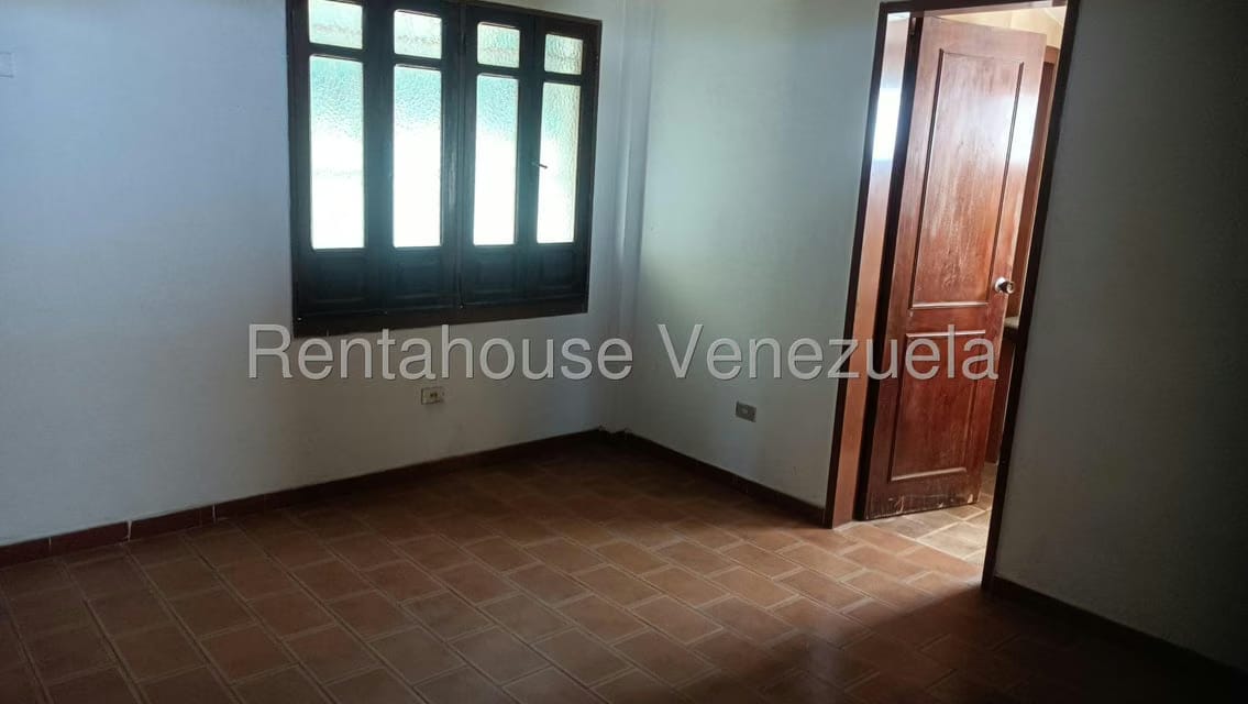 Casa (Duplex) en Venta en La Trigaleña, Carabobo - 17