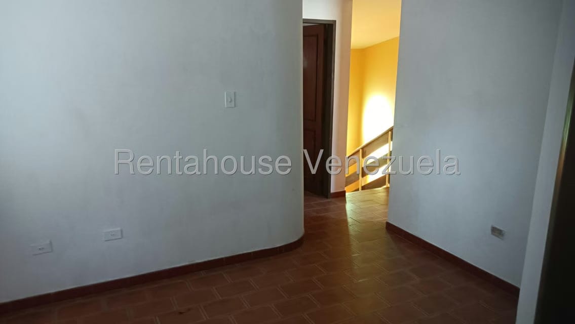 Casa (Duplex) en Venta en La Trigaleña, Carabobo - 22