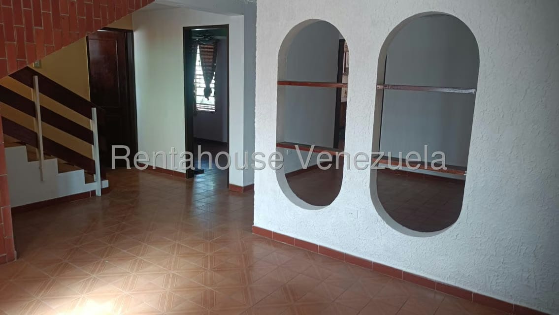 Casa (Duplex) en Venta en La Trigaleña, Carabobo - 6