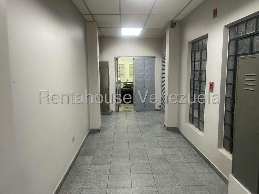 Comercial (Edificio) en Venta en Parroquia La Candelaria, Distrito Metropolitano - 2
