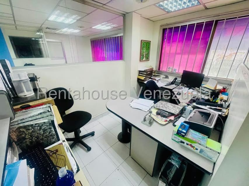 Comercial (Edificio) en Venta en Parroquia La Candelaria, Distrito Metropolitano - 30