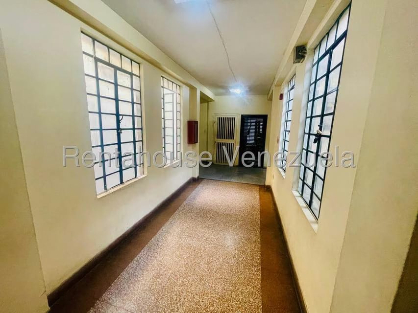 Comercial (Edificio) en Venta en Parroquia La Candelaria, Distrito Metropolitano - 38