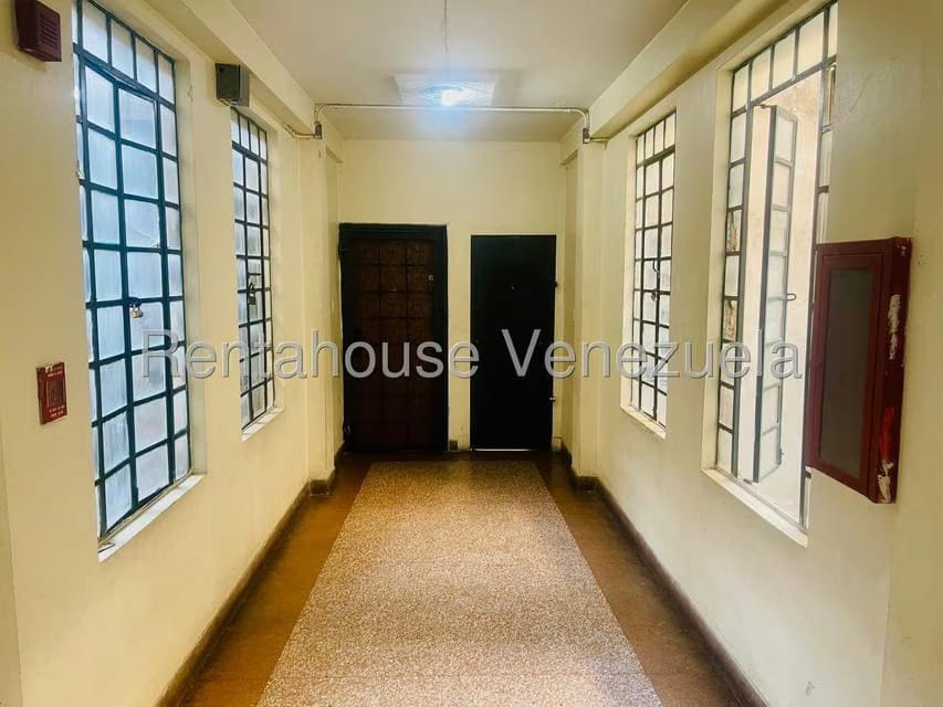 Comercial (Edificio) en Venta en Parroquia La Candelaria, Distrito Metropolitano - 39