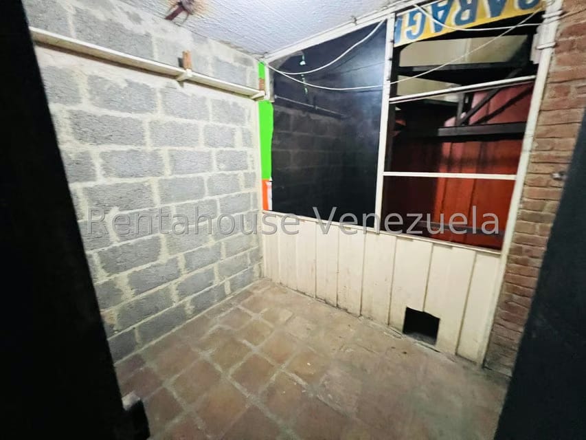Comercial (Galpon - Deposito) en Venta en Centro, Lara - 24