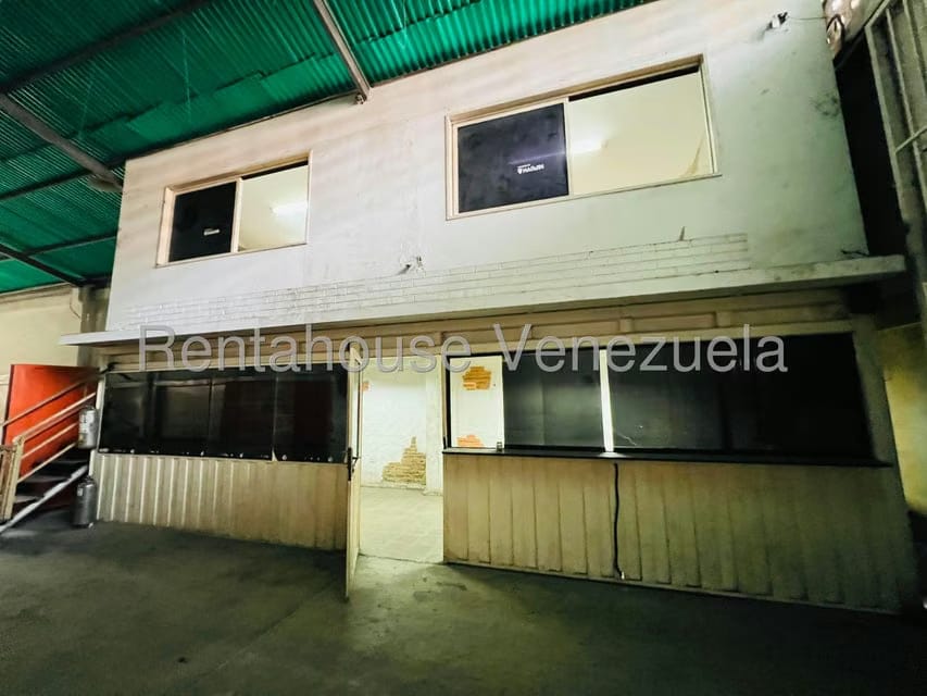 Comercial (Galpon - Deposito) en Venta en Centro, Lara - 5