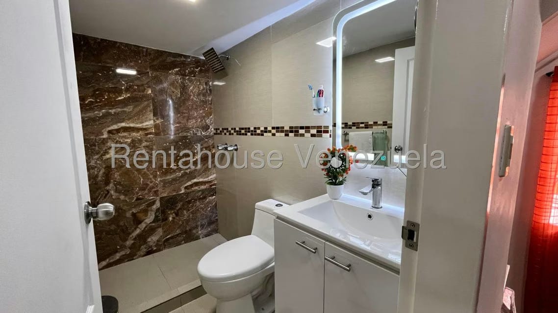 Casa (Multipes Niveles) en Venta en Campo Claro, Distrito Metropolitano - 17